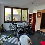 Modernes 2 In Ruhiger Lage 公寓 *