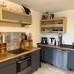 Modernes 2 In Ruhiger Lage