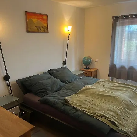 Modernes 2 In Ruhiger Lage